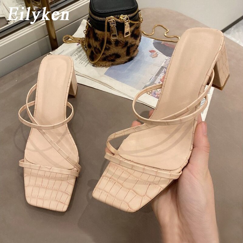 woloong Elegant Women Dress Shoes Summer Outdoor Beach Clip Toe Narrow Band Square Heels Slippers Fashion Peep Toe Sandalen