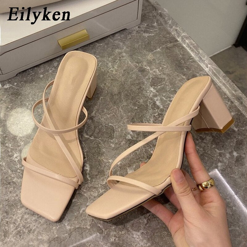 woloong Elegant Women Dress Shoes Summer Outdoor Beach Clip Toe Narrow Band Square Heels Slippers Fashion Peep Toe Sandalen