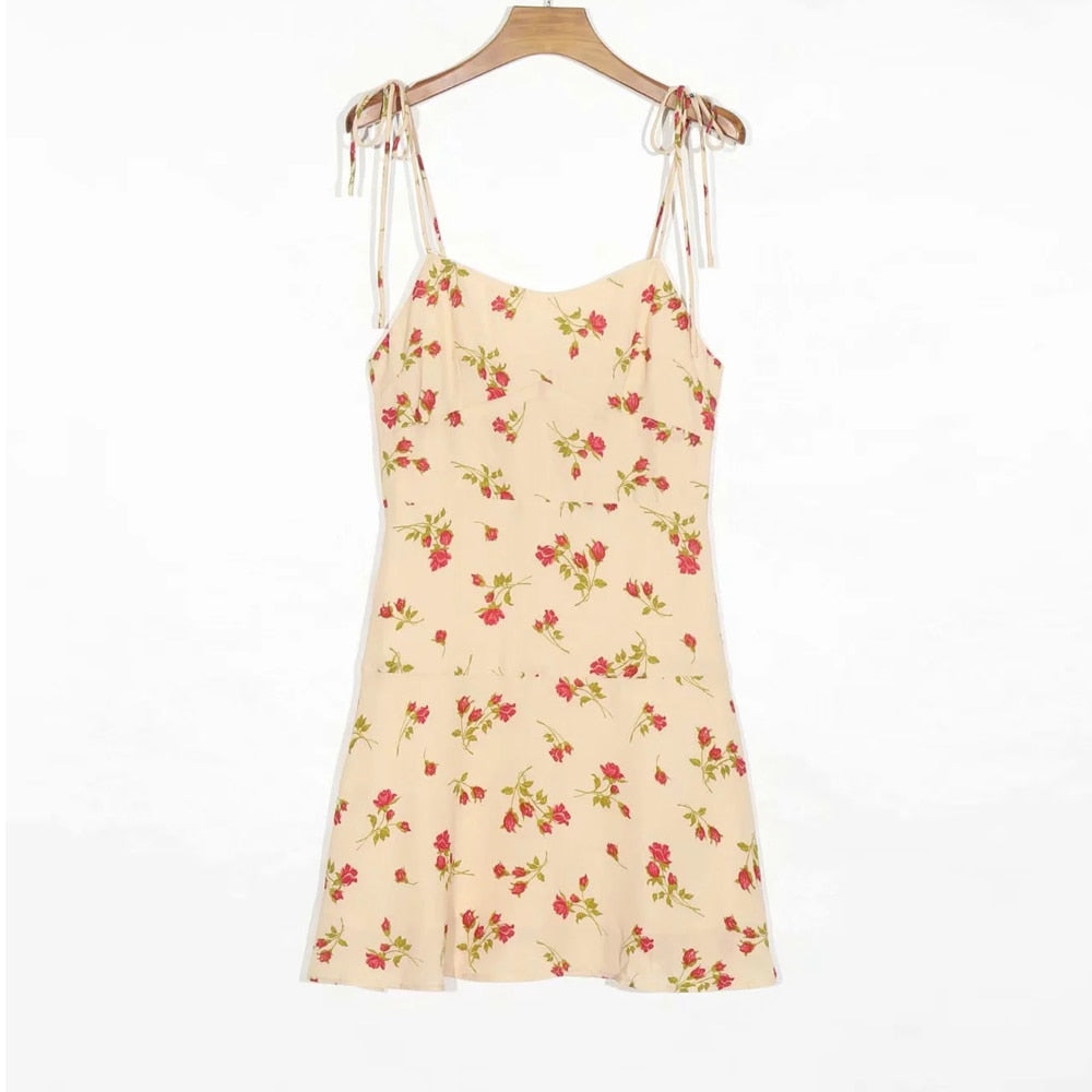 woloong women Fashion Flroal Print mini Dress fitted bodice and back Ruffle hem Female Chic dresses vintage high quality