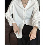 2025  2025 early spring new top Korean design sense commuting V-neck sunscreen versatile bottoming shirt women 1608