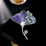 2025 High-end natural mother-of-pearl ginkgo biloba brooch high-end temperament corsage fashion exquisite jacket suit accessories