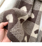 Knitted Scarf Love Heart Scarf Black White Plaid Scarf Thickened Warm Winter Women's Scarves Christmas New Year Gifts Black