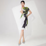 2025 Retro dress women's summer high-end feeling covers the stomach, loose printing temperament elegant medium and long pleated skirt Popular style