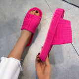 WOLOONG Women's Large Size Fluffy Flat Platform Outdoor Slippers