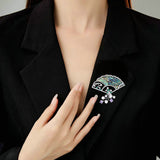 2025 National style retro abalone shell freshwater pearl creative scalloped brooch femininity high-end blazer fashion pin