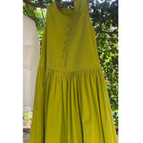 new product spring and summer explosion pear shape lazy pleated retro mustard green sleeveless meat cover dress women