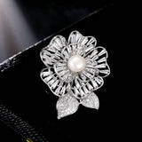 2025 South Korea's high-end zircon luxury freshwater pearl flower brooch temperament high-end coat coat fashion corsage accessories