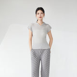 2025 short-sleeved women's t-shirt design sense 2025 summer new lapel solid color simple versatile pullover commuter top
