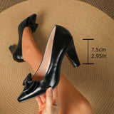 Elegant Black Pumps with Bow Detail and Chunky Heel - Perfect for Any Season
