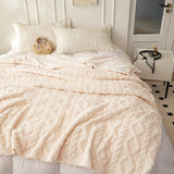 1pc Ultra-Soft Fuzzy Fleece Throw Blanket - Cozy 3D Jacquard Weave, Lightweight, Warm, Comfy, Textured, and Fluffy for Home Decor, Bed, and Couch - Perfect for Chilly Nights and Snuggling Up